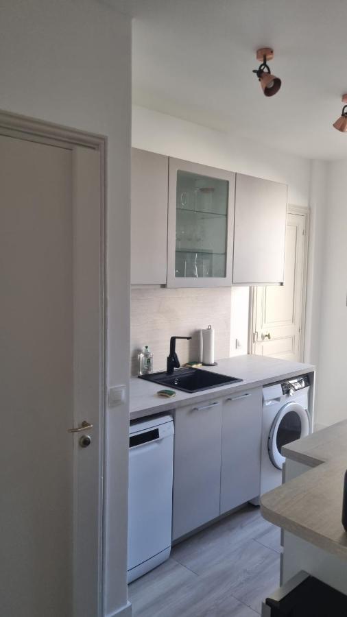 Appartement Luxueux Dans Maison Bourgeoise Parisienne Levallois-Perret Bagian luar foto