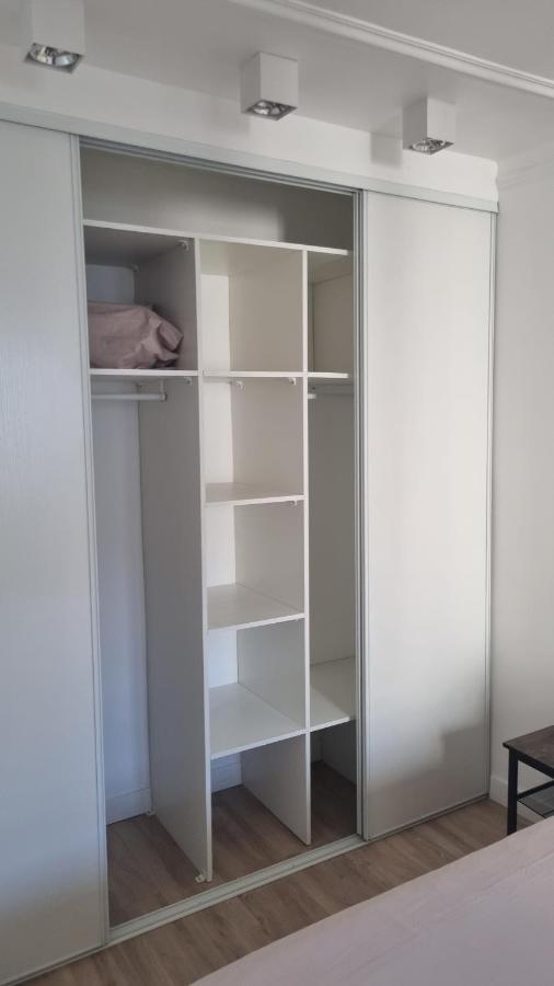 Appartement Luxueux Dans Maison Bourgeoise Parisienne Levallois-Perret Bagian luar foto